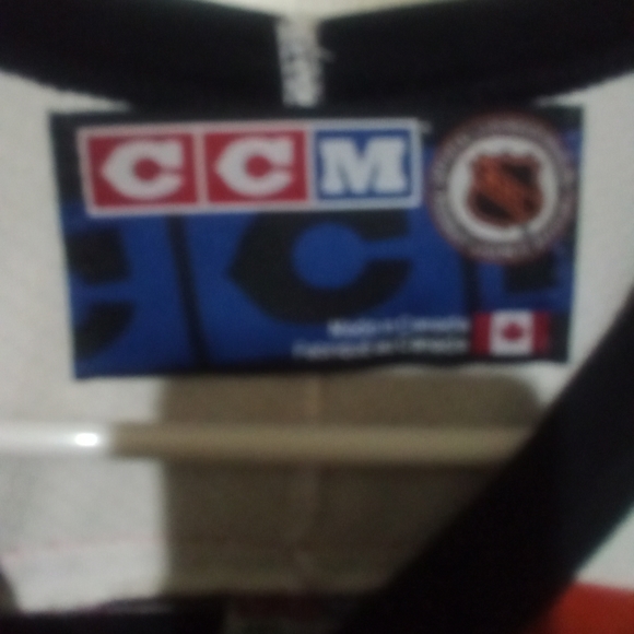 Philadelphia Flyers Simon Gagne jersey autographed - Picture 4 of 5